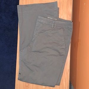 Gap Khakis slacks